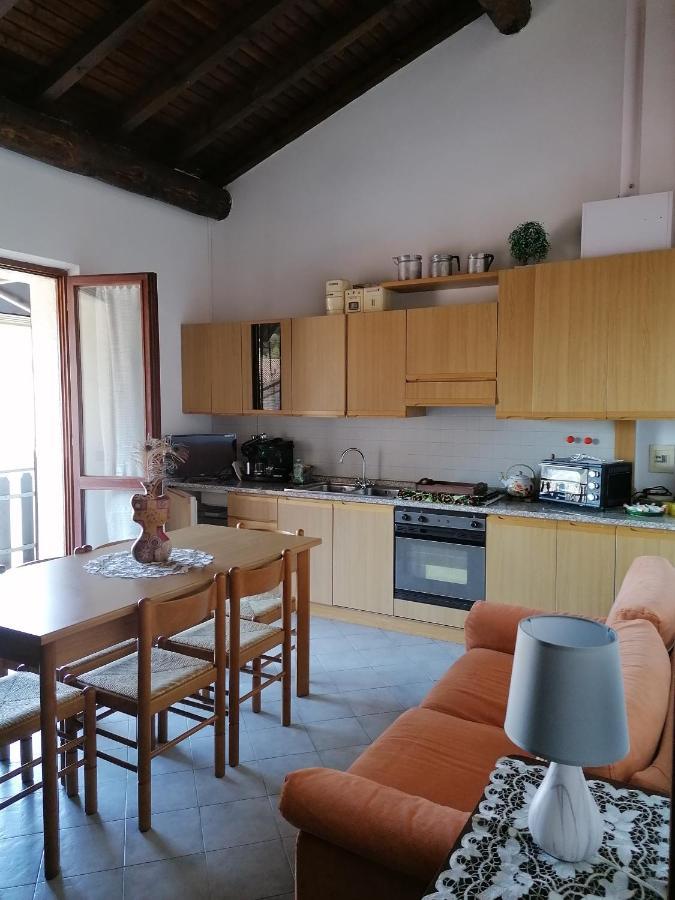 Casa Vacanze 'La Piazza' Villa Zone Exterior photo