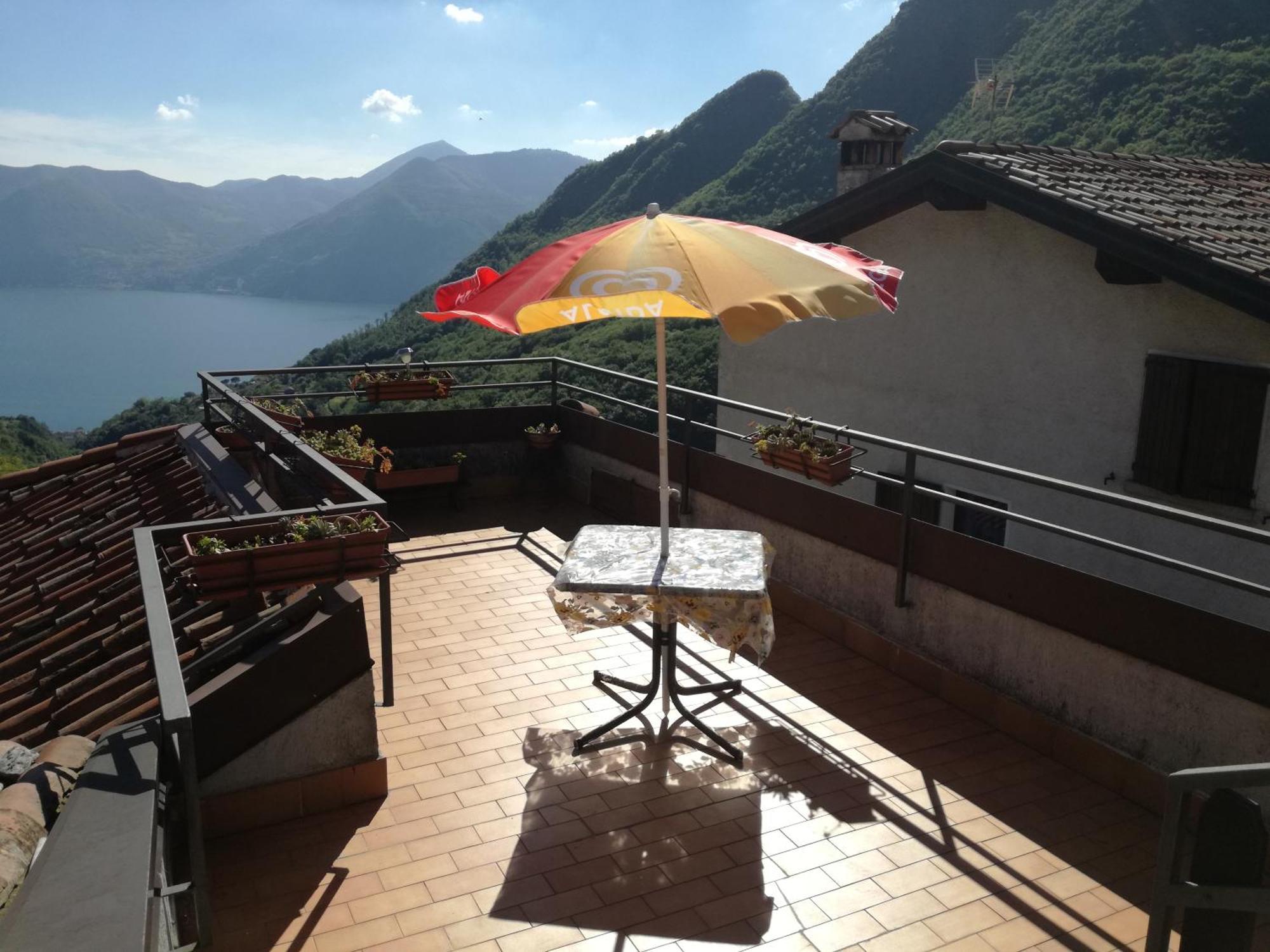 Casa Vacanze 'La Piazza' Villa Zone Exterior photo