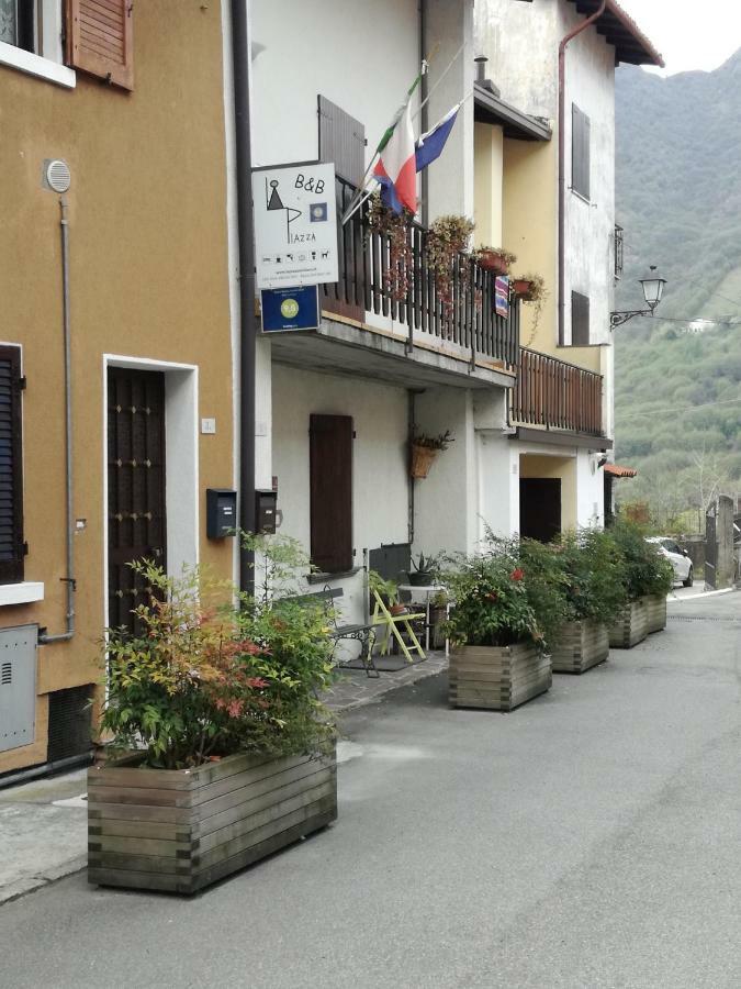 Casa Vacanze 'La Piazza' Villa Zone Exterior photo